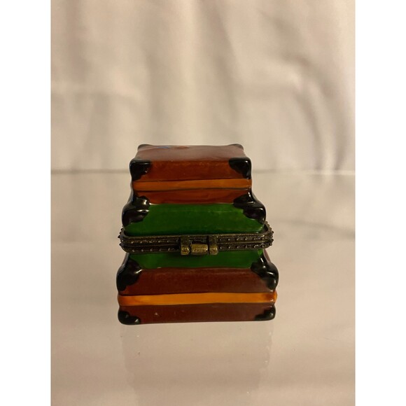 Stack of luggage Trinket/Pill Box - Picture 5 of 8